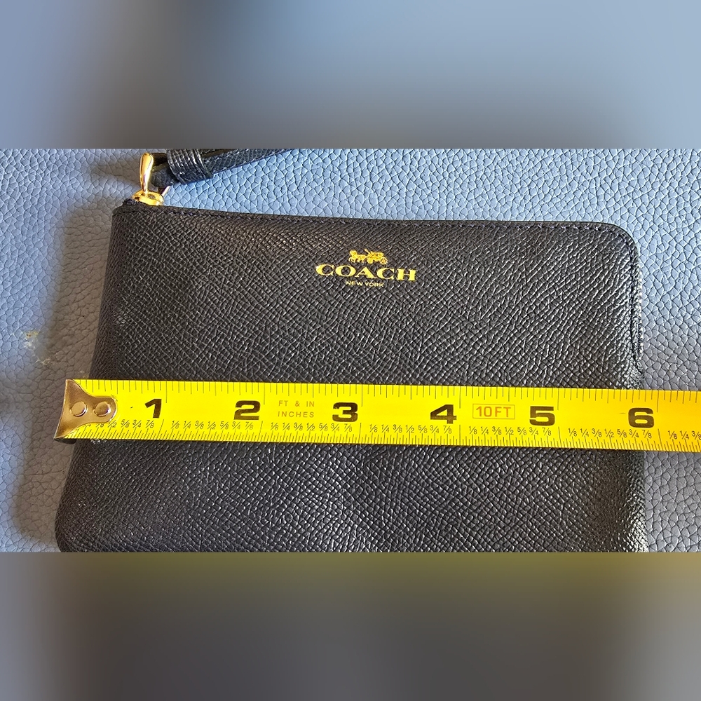 Coach Navy Wristlet - Picture 4 of 5